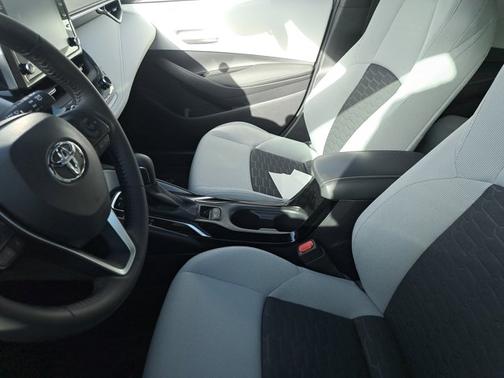 2021 Toyota Corolla Hatchback SE