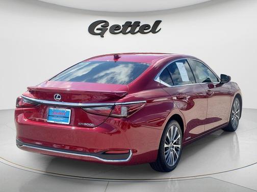 Matador Red Mica 2021 Lexus ES 300h 300H