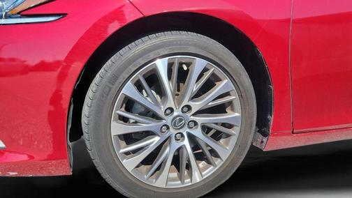 Matador Red Mica 2021 Lexus ES 300h 300H