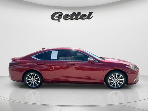 Matador Red Mica 2021 Lexus ES 300h 300H