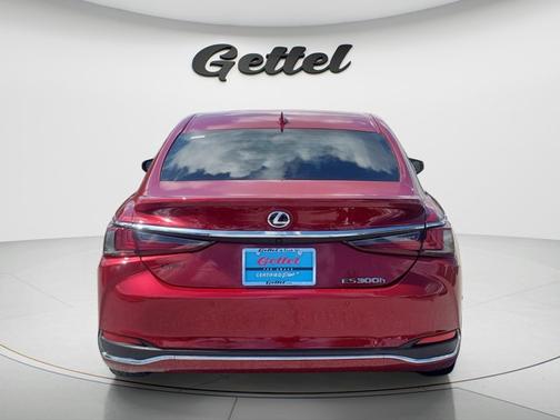 Matador Red Mica 2021 Lexus ES 300h 300H