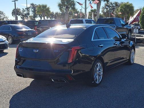 2023 Cadillac CT4 Luxury