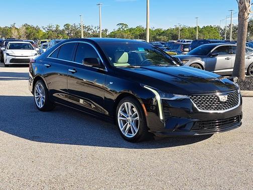 2023 Cadillac CT4 Luxury