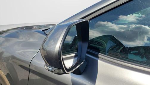 Metal 2026 Toyota Camry SE
