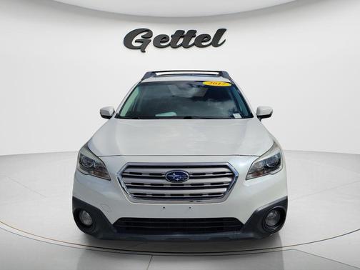 Crystal White Pearl 2017 Subaru Outback 2.5i Premium