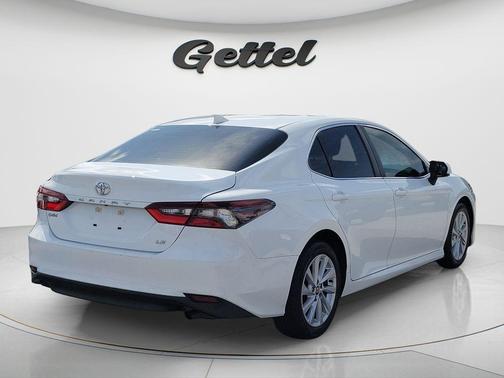 White 2022 Toyota Camry LE