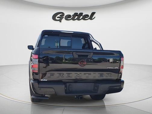 Black 2022 Nissan Frontier PRO-4X
