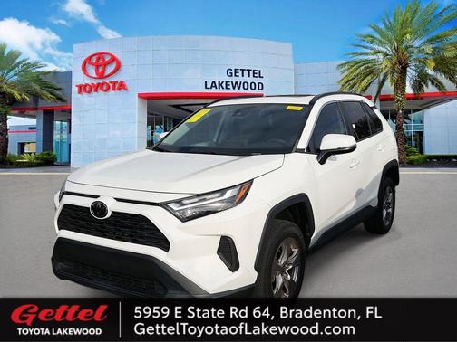 2023 Toyota RAV4 XLE