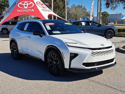 2025 Toyota Crown Signia LIMITED