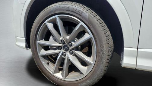 Arkona White 2024 Audi Q3 45 S line Premium