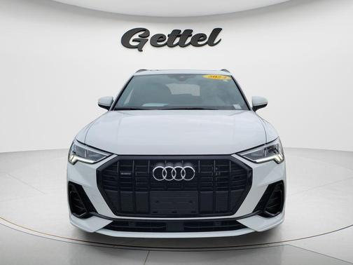 Arkona White 2024 Audi Q3 45 S line Premium