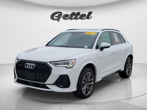 Arkona White 2024 Audi Q3 45 S line Premium