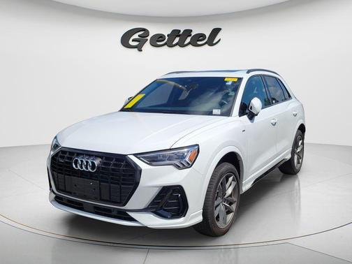 Arkona White 2024 Audi Q3 45 S line Premium
