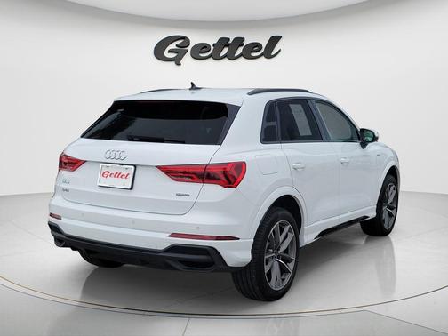 Arkona White 2024 Audi Q3 45 S line Premium