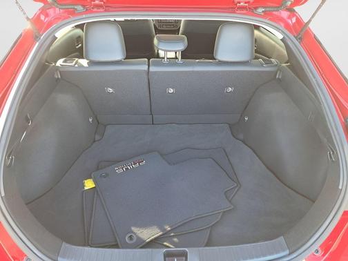 2021 Toyota Prius XLE