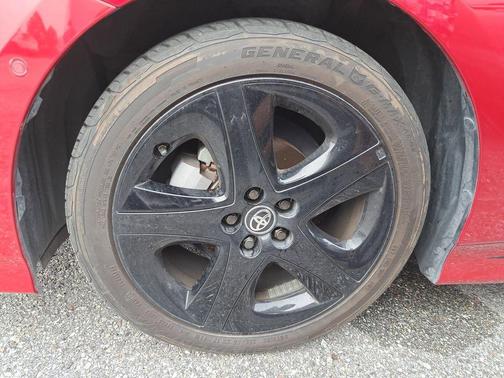 2021 Toyota Prius XLE