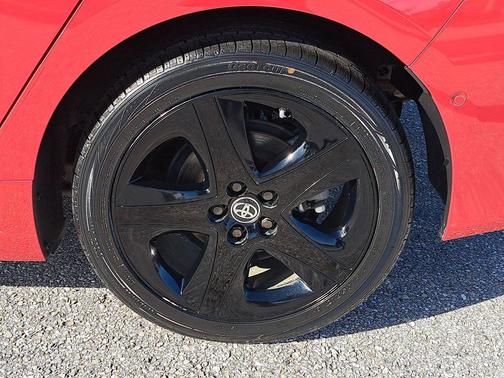 2021 Toyota Prius XLE