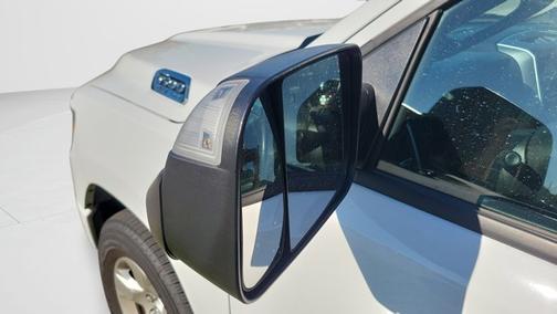 Bright White Clearcoat 2023 RAM 1500 Big Horn