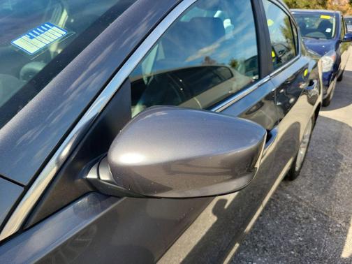 2013 Acura ILX Hybrid 1.5L