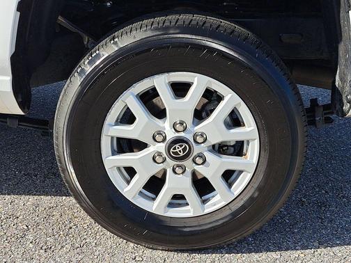 2024 Toyota Tacoma SR