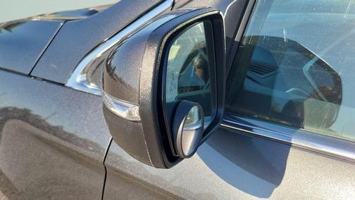 Magnetic 2017 Ford Edge Titanium