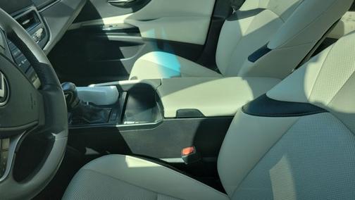 Beige 2023 Lexus ES 350 350