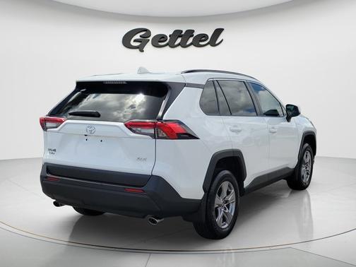 Ice 2025 Toyota RAV4 XLE