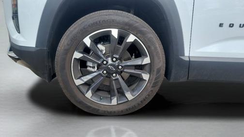 Polar White 2026 Chevrolet Equinox RS