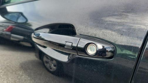 Aurora Black 2022 Kia Niro LXS
