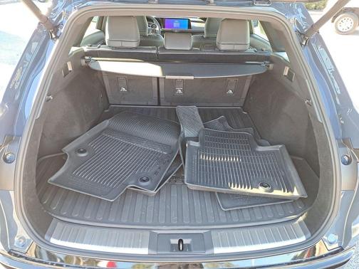 2025 Toyota Crown Signia LIMITED