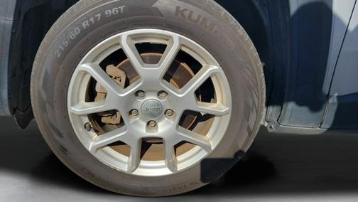 Glacier Metallic 2019 Jeep Renegade Latitude