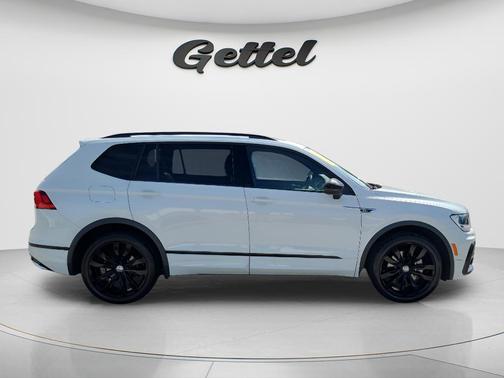 2021 Volkswagen Tiguan 2.0T SE R-Line Black
