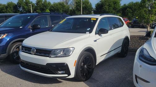 2021 Volkswagen Tiguan 2.0T SE R-Line Black