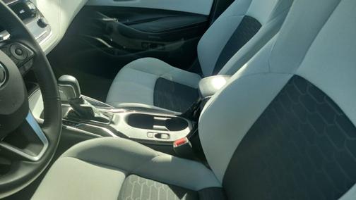 2025 Toyota Corolla Hatchback SE