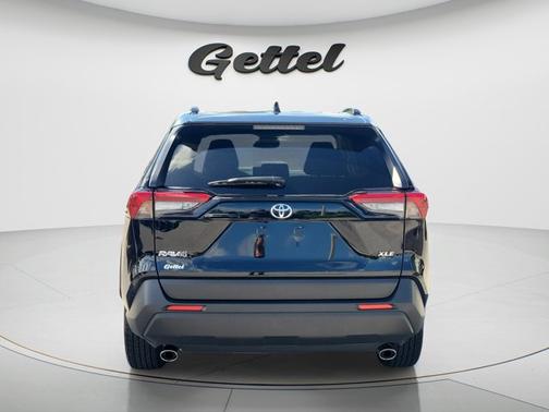 Midnight Black Metallic 2019 Toyota RAV4 XLE