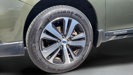 Wilderness Green Metallic 2018 Subaru Outback 2.5i Limited