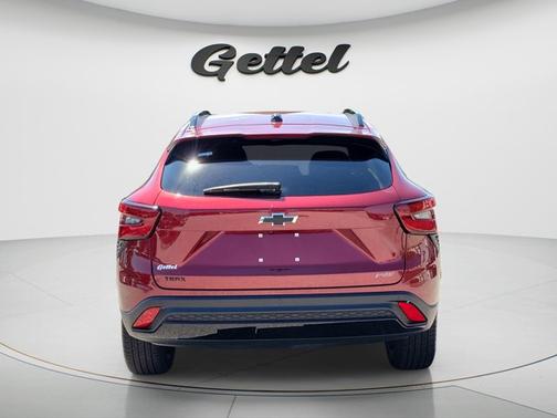 Crimson Metallic 2025 Chevrolet Trax 2RS
