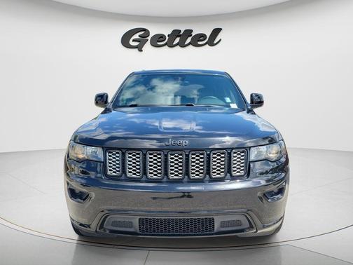 Diamond Black 2017 Jeep Grand Cherokee Altitude