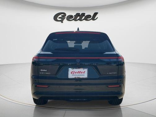 Black 2026 Toyota Crown Signia Limited