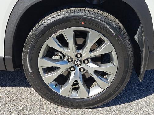 2024 Toyota Grand Highlander Hybrid LIMITED