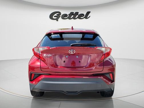 Pearl 2019 Toyota C-HR XLE
