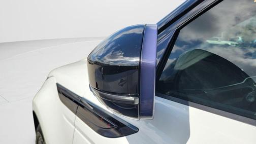 Fuji White 2020 Land Rover Range Rover Evoque SE