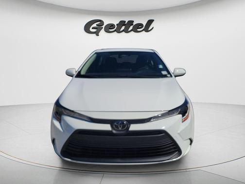Ice 2023 Toyota Corolla LE