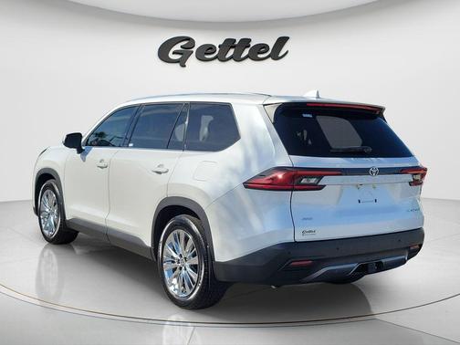 Pearl 2025 Toyota Grand Highlander