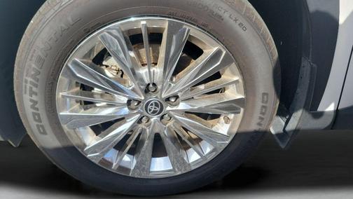 Pearl 2025 Toyota Grand Highlander