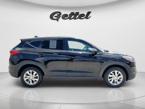 Black Noir Pearl 2019 Hyundai TUCSON SE