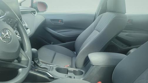 Pearl 2023 Toyota Corolla LE