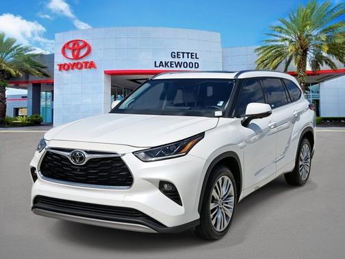 2023 Toyota Highlander Platinum