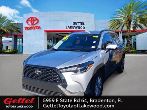 2023 Toyota Corolla Cross LE