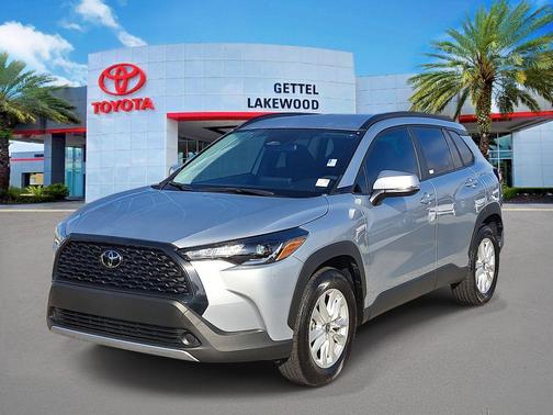 2023 Toyota Corolla Cross LE